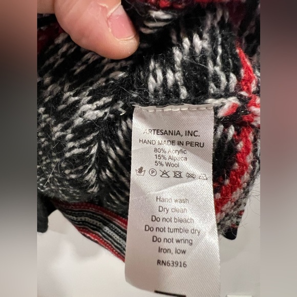 Artesania Made in Peru 1/4 Zip sweater - Size XL EUC - Picture 4 of 7